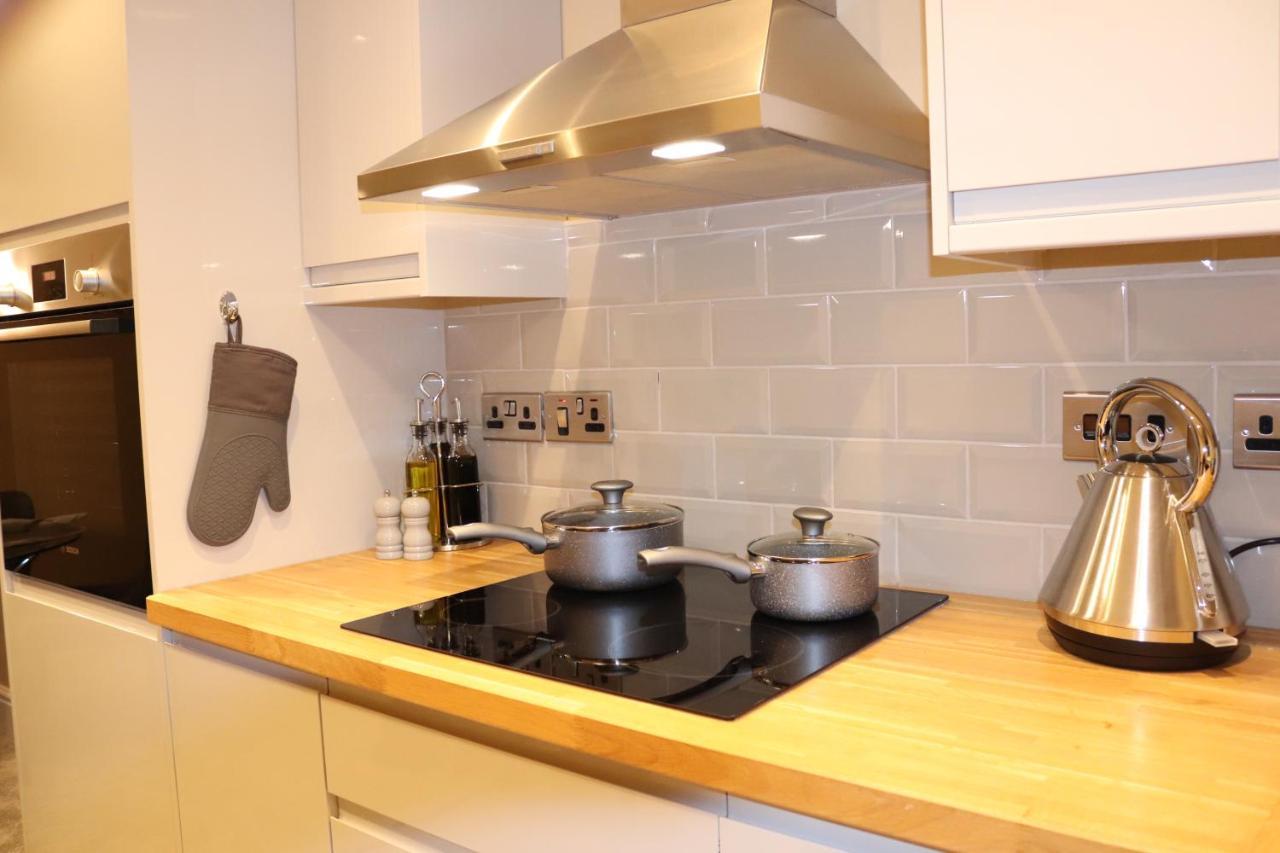 Canal View Cottage With Log Fire & Parking Blisworth Buitenkant foto
